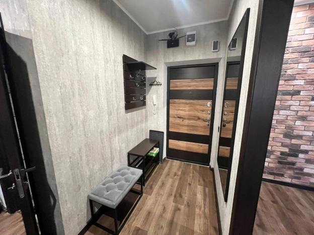 Купить двухкомнатную квартиру в районе Кировский в Ростове-на-Дону. Вариант № 615860, 19, площадь -  квм, цена 12000000 рублей