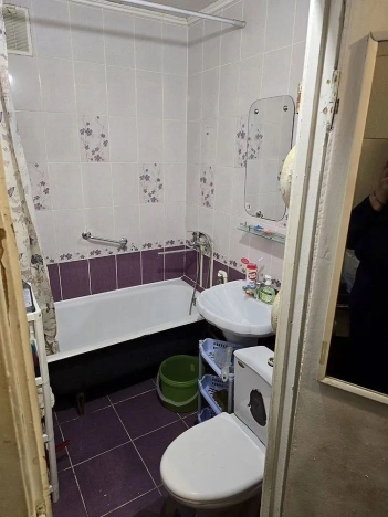 Купить однокомнатную квартиру в Новосибирской области. Вариант № 9432776, 14, площадь -  квм, цена 3300000 рублей