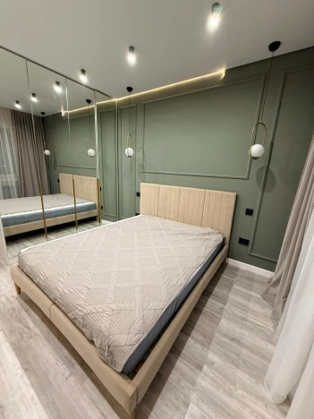 Снять квартиру в Тобольске. Вариант № 8778555, 10, площадь -  квм, цена 70000 рублей