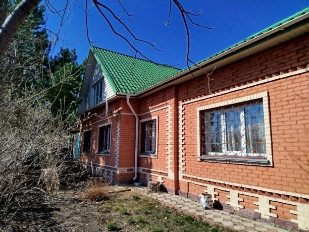 Купить дом в Омске. Вариант № 31445, 0, площадь -  квм, цена 9450000 рублей