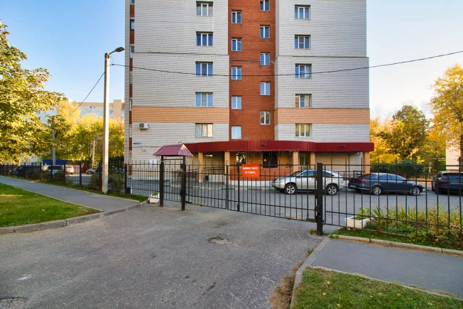 Купить трехкомнатную квартиру на вторичке в районе Октябрьский в Владимире. Вариант № 6160458, 15, площадь -  квм, цена 13300000 рублей