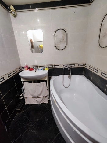 Купить двухкомнатную квартиру на улице Школьная в Калужской области. Вариант № 1811366, 8, площадь -  квм, цена 4300000 рублей