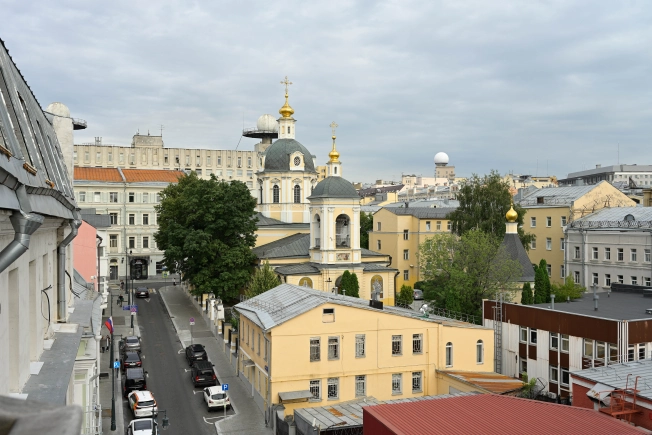 Купить квартиру в Москве. Вариант № 19743, 42, площадь - квм, цена 360000000.0000 рублей