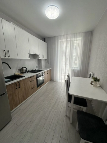 . Вариант № 1198900, 4, площадь - 32.5 квм, цена 6450000 рублей