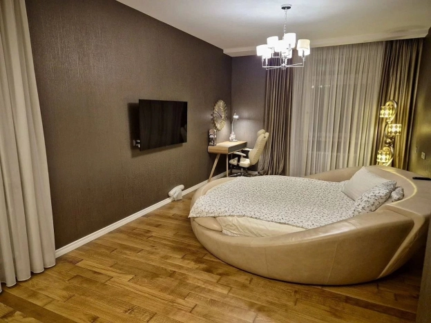 Купить четырехкомнатную квартиру в ЦАО в Москве. Вариант № 6665902, 9, площадь -  квм, цена 204750000 рублей