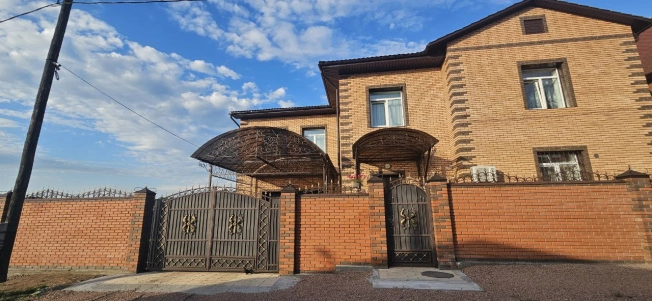 Купить дом в Улан-Удэ. Вариант № 5793998, 26, площадь -  квм, цена 48500000 рублей