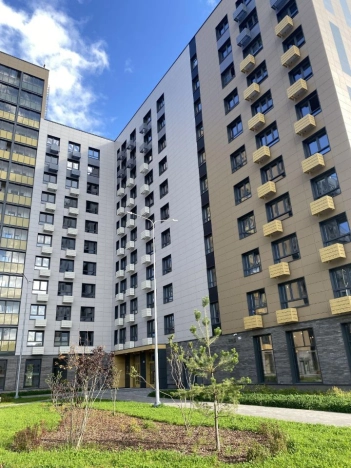 Купить однокомнатную квартиру в Микрорайоне Строитель, Мытищи в Мытищах. Вариант № 7860587, 16, площадь -  квм, цена 5400000 рублей