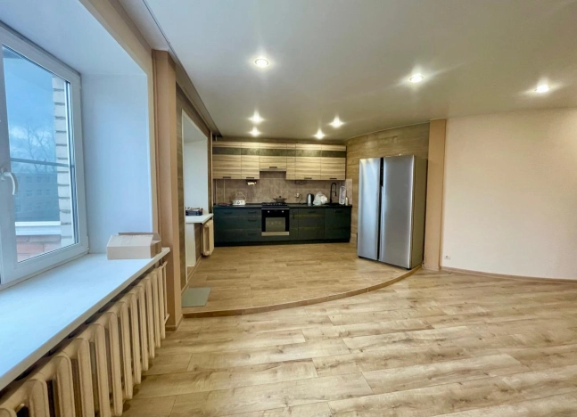 Купить трехкомнатную квартиру в Вологодской области. Вариант № 6265365, 1, площадь -  квм, цена 12000000 рублей