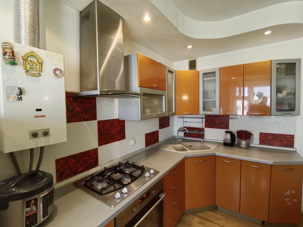 Купить трехкомнатную квартиру в Калуге. Вариант № 13511, 1, площадь -  квм, цена 5270000 рублей