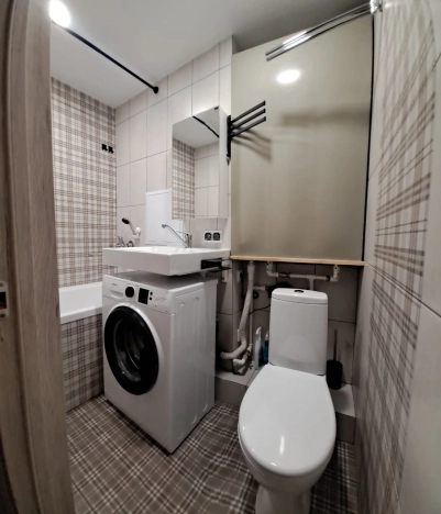 Купить однокомнатную квартиру в Новороссийске. Вариант № 5921628, 13, площадь -  квм, цена 5800000 рублей