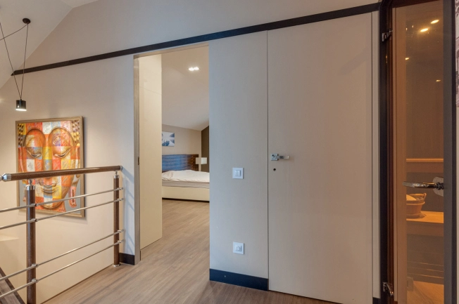 Купить квартиру в Вологодской области. Вариант № 7903724, 28, площадь -  квм, цена 28500000 рублей