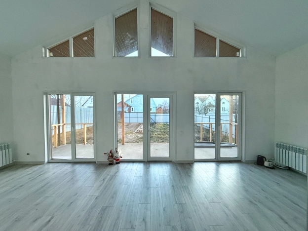 Купить дом в Москве. Вариант № 9213954, 10, площадь - квм, цена 9800000 рублей