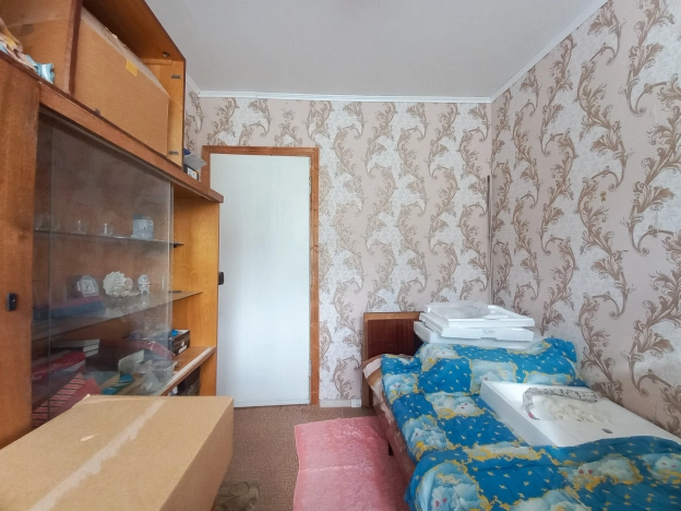 Купить трехкомнатную квартиру в Ивановской области. Вариант № 5501809, 10, площадь -  квм, цена 1800000 рублей