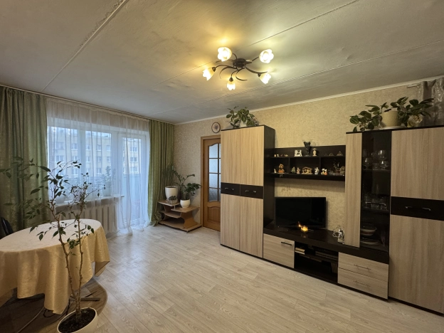 Купить двухкомнатную квартиру в Калининграде. Вариант № 9173816, 9, площадь -  квм, цена 5450000 рублей