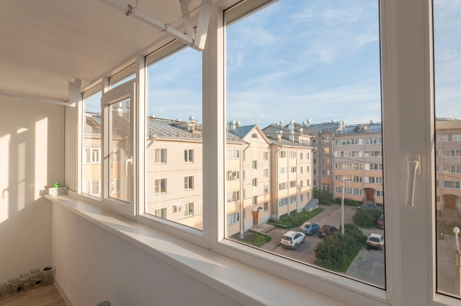 Купить двухкомнатную квартиру на улице Майская в Вологодской области. Вариант № 5447817, 38, площадь -  квм, цена 7900000 рублей