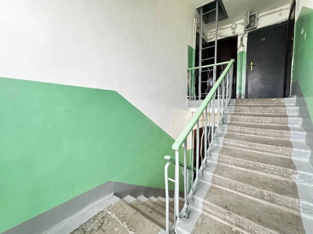 Купить двухкомнатную квартиру на вторичке в Микрорайоне Будённого, Старый Оскол в Старом Осколе. Вариант № 10720241, 6, площадь -  квм, цена 3360000 рублей