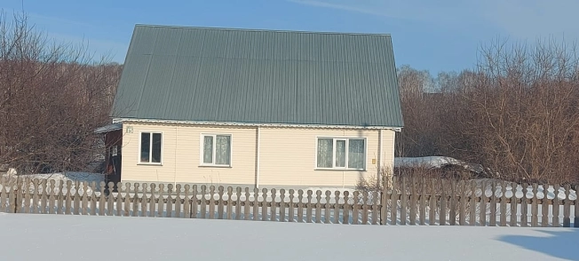 Купить дом на улице Садовая в Алтайском крае. Вариант № 30960, 3, площадь -  квм, цена 3250000 рублей