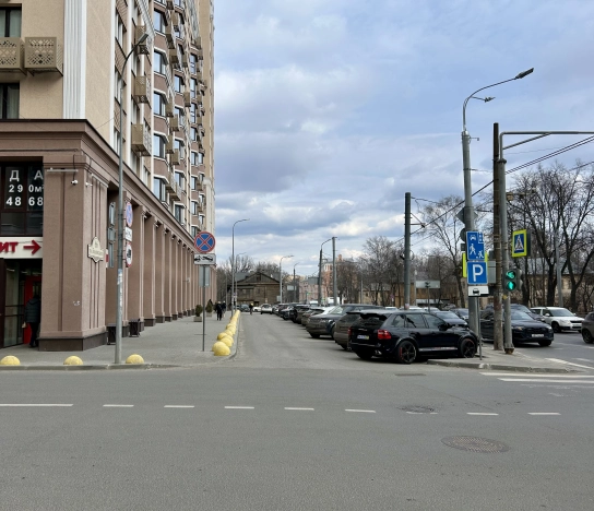 Снять коммерческую недвижимость свободного назначения у метро Горьковская в Нижнем Новгороде. Вариант № 4078, 13, площадь -  квм, цена 400960 рублей