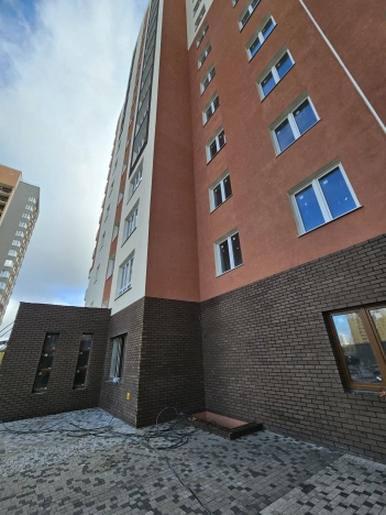 Купить квартиру в Тобольске. Вариант № 10418301, 5, площадь -  квм, цена 3500000 рублей