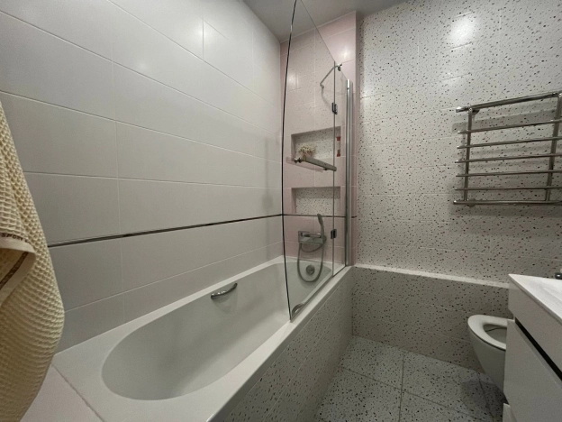 Купить однокомнатную квартиру в Краснодаре. Вариант № 10096145, 17, площадь -  квм, цена 6200000 рублей