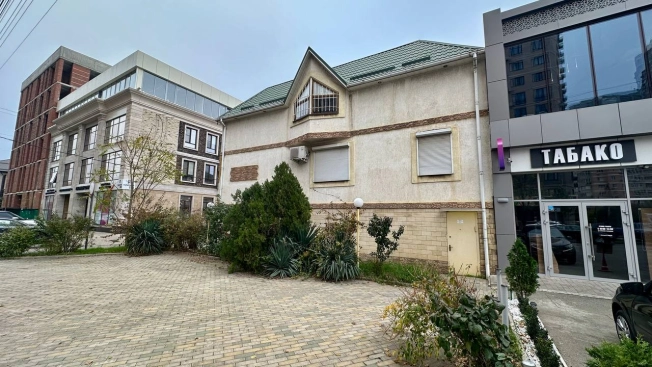 Купить дом на улице Гаражная в Краснодаре. Вариант № 35322, 0, площадь -  квм, цена 60000000 рублей