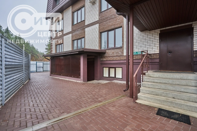 Снять коммерческую недвижимость в Воронеже. Вариант № 573, 7, площадь - квм, цена 150000 рублей