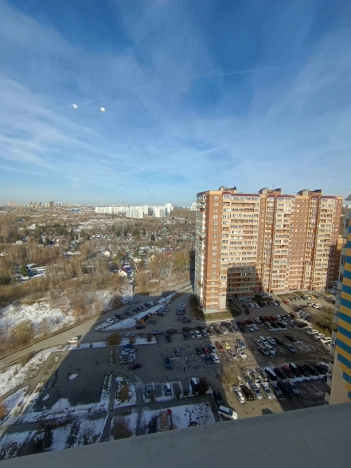 Купить двухкомнатную квартиру у метро Октябрьская в Новосибирске. Вариант № 7992622, 22, площадь -  квм, цена 5300000 рублей