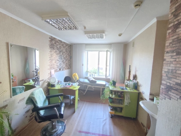 Купить коммерческую недвижимость в Тобольске. Вариант № 2973, 4, площадь -  квм, цена 8000000 рублей