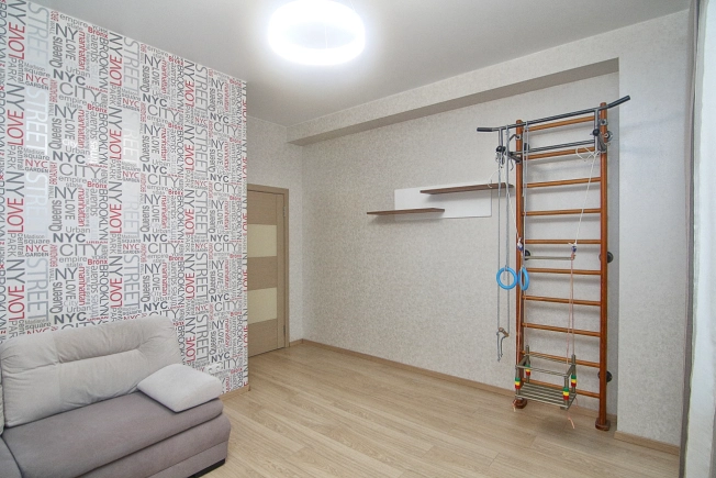 Купить пятикомнатную квартиру в районе Советский в Новосибирске. Вариант № 5590, 19, площадь - квм, цена 24500000 рублей