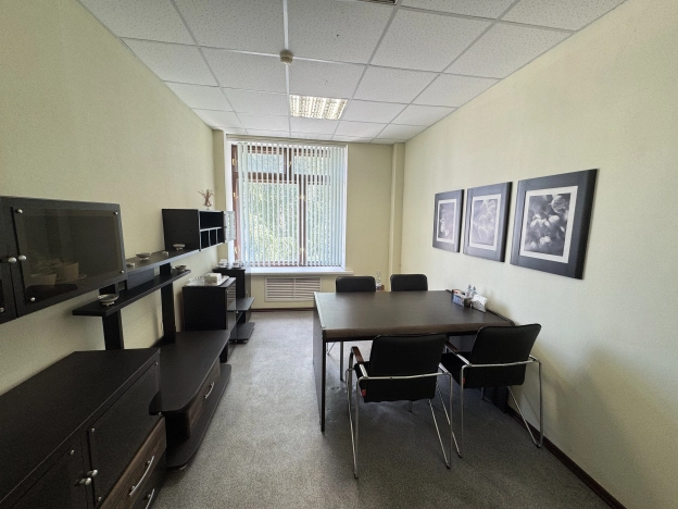 Снять коммерческую недвижимость в Владимире. Вариант № 1307888, 20, площадь -  квм, цена 100000 рублей