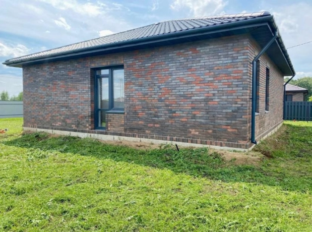 Купить дом в Микрорайоне Порт-Артур в Омске. Вариант № 2103571, 7, площадь -  квм, цена 7800000 рублей