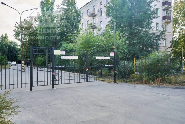 Купить однокомнатную квартиру на улице Ленинский проспект в Воронеже. Вариант № 2850046, 14, площадь -  квм, цена 3650000 рублей