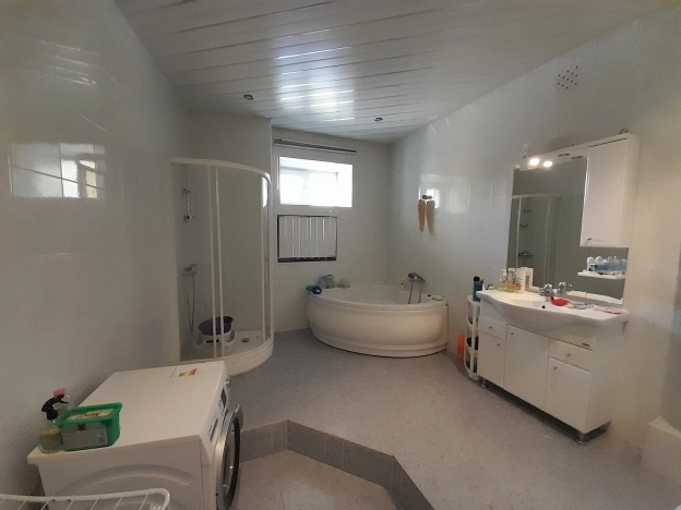 Купить многокомнатную квартиру в Архангельской области. Вариант № 59873, 17, площадь -  квм, цена 24500000 рублей