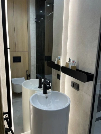 Купить трехкомнатную квартиру в районе Выборгский в Санкт-Петербурге. Вариант № 27558, 11, площадь -  квм, цена 39000000 рублей