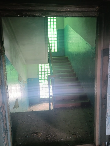 Купить коммерческую недвижимость в Тобольске. Вариант № 3402351, 14, площадь -  квм, цена 11000000 рублей