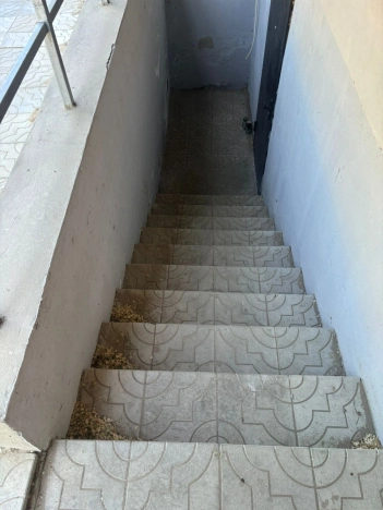 Купить коммерческую недвижимость в Элисте. Вариант № 19334, 10, площадь -  квм, цена 6000000 рублей