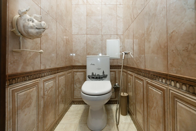 Купить четырехкомнатную квартиру в Амурской области. Вариант № 3251698, 9, площадь -  квм, цена 20000000 рублей