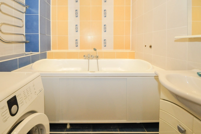 Купить трехкомнатную квартиру в Новосибирске. Вариант № 9487236, 25, площадь -  квм, цена 12000000 рублей