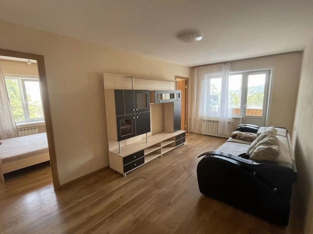 Купить трехкомнатную квартиру в районе Октябрьский в Улан-Удэ. Вариант № 9798090, 1, площадь - квм, цена 7500000 рублей