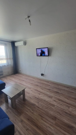 Купить однокомнатную квартиру в Краснодаре. Вариант № 10428209, 1, площадь -  квм, цена 4300000 рублей