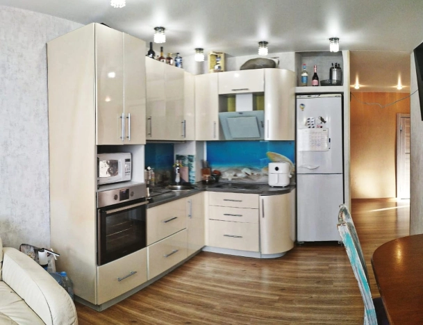 Купить квартиру на улице проспект Шахтёров в Кемерове. Вариант № 2210234, 1, площадь -  квм, цена 8700000 рублей