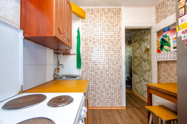 Купить четырехкомнатную квартиру в Новосибирской области. Вариант № 7222795, 15, площадь -  квм, цена 9900000 рублей