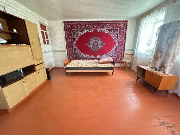 Купить дом в Элисте. Вариант № 50061, 8, площадь -  квм, цена 1900000 рублей