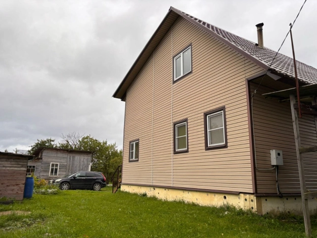 Купить дом на улице Лесная в Ярославской области. Вариант № 3463895, 1, площадь -  квм, цена 4700000 рублей