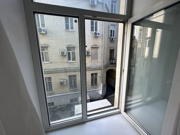 Купить квартиру в районе Тверской в Москве. Вариант № 38411, 4, площадь - квм, цена 40000000.0000 рублей