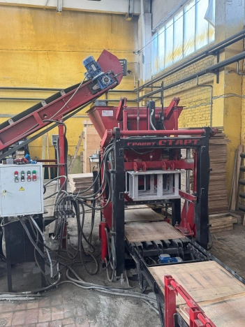 Купить коммерческую недвижимость в Омске. Вариант № 38294, 8, площадь -  квм, цена 19500000 рублей