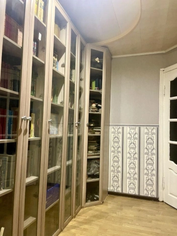 Купить четырехкомнатную квартиру в Московской области. Вариант № 10006373, 28, площадь -  квм, цена 11380000 рублей