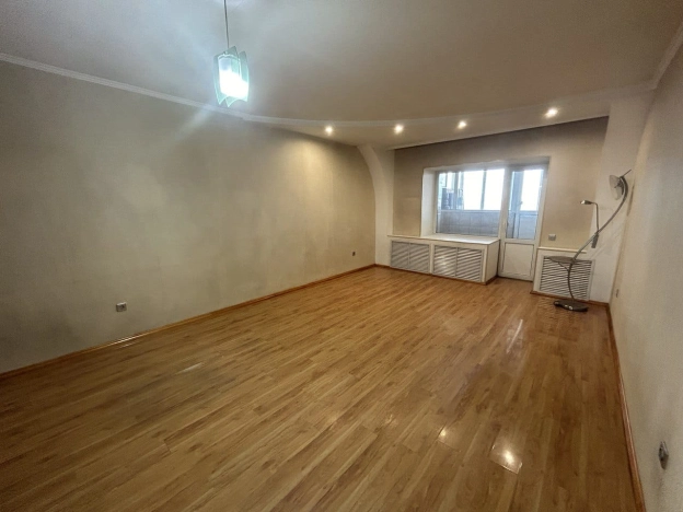 Купить квартиру на улице Бабушкина в Чите. Вариант № 3824002, 3, площадь -  квм, цена 10700000 рублей