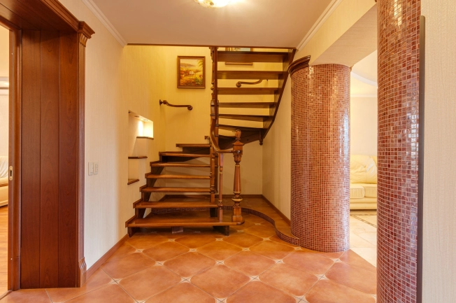 Купить четырехкомнатную квартиру в Вологде. Вариант № 53857, 19, площадь -  квм, цена 16900000 рублей