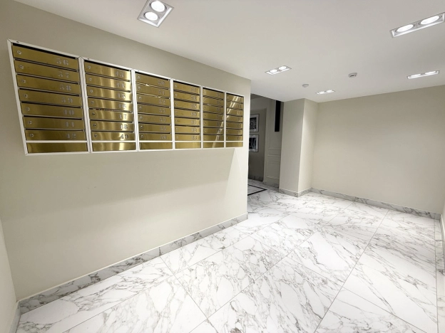 Купить двухкомнатную квартиру на улице Ворошилова в Ижевске. Вариант № 41041, 12, площадь -  квм, цена 9500000 рублей